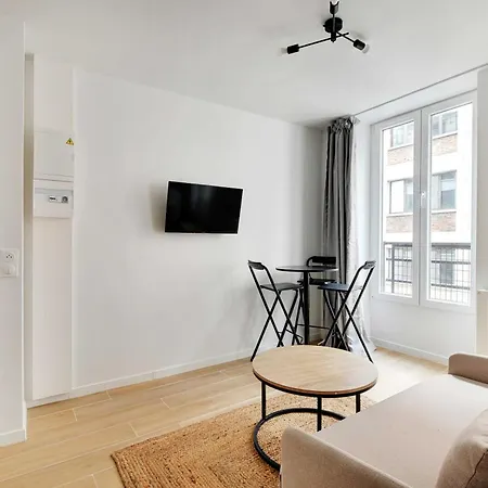 Cosy And Modern Menilmontant Paříž